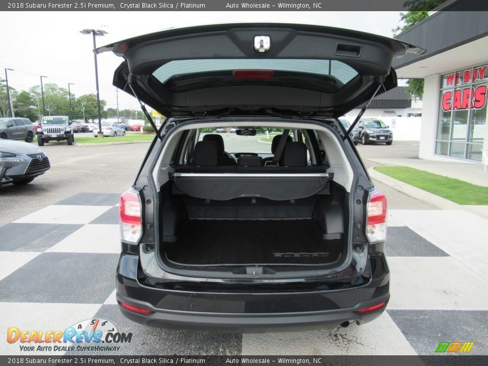2018 Subaru Forester 2.5i Premium Crystal Black Silica / Platinum Photo #5