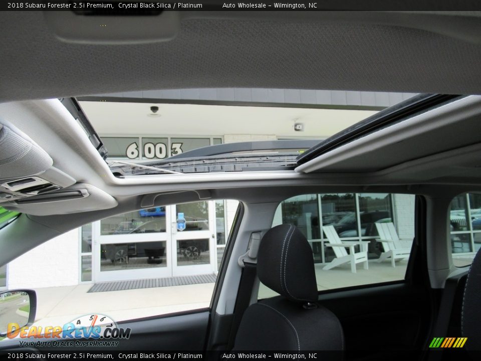 2018 Subaru Forester 2.5i Premium Crystal Black Silica / Platinum Photo #11