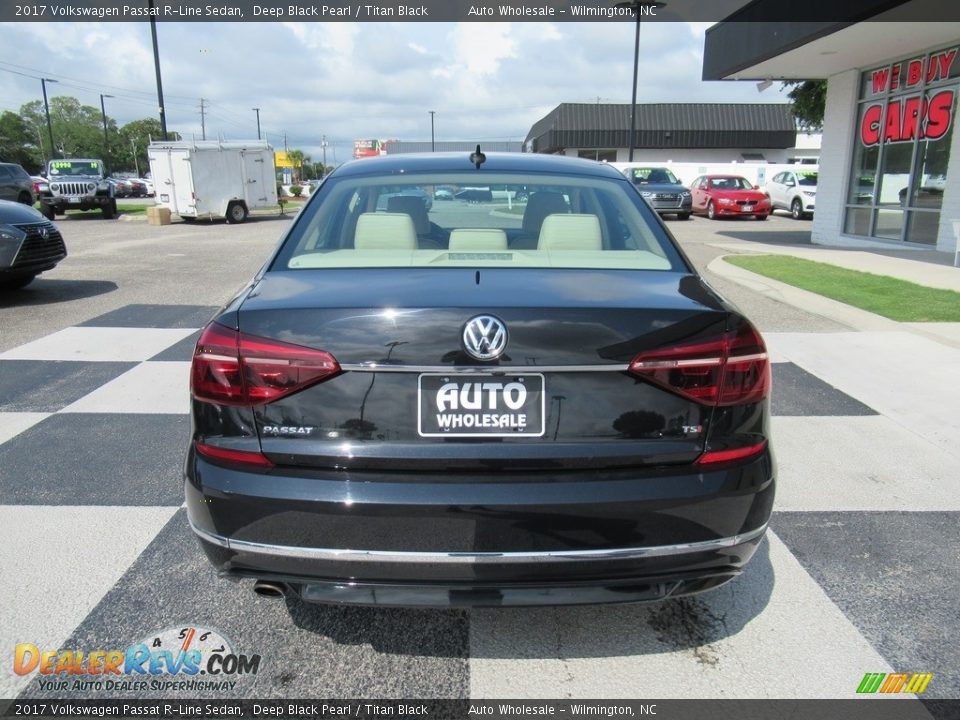 2017 Volkswagen Passat R-Line Sedan Deep Black Pearl / Titan Black Photo #4