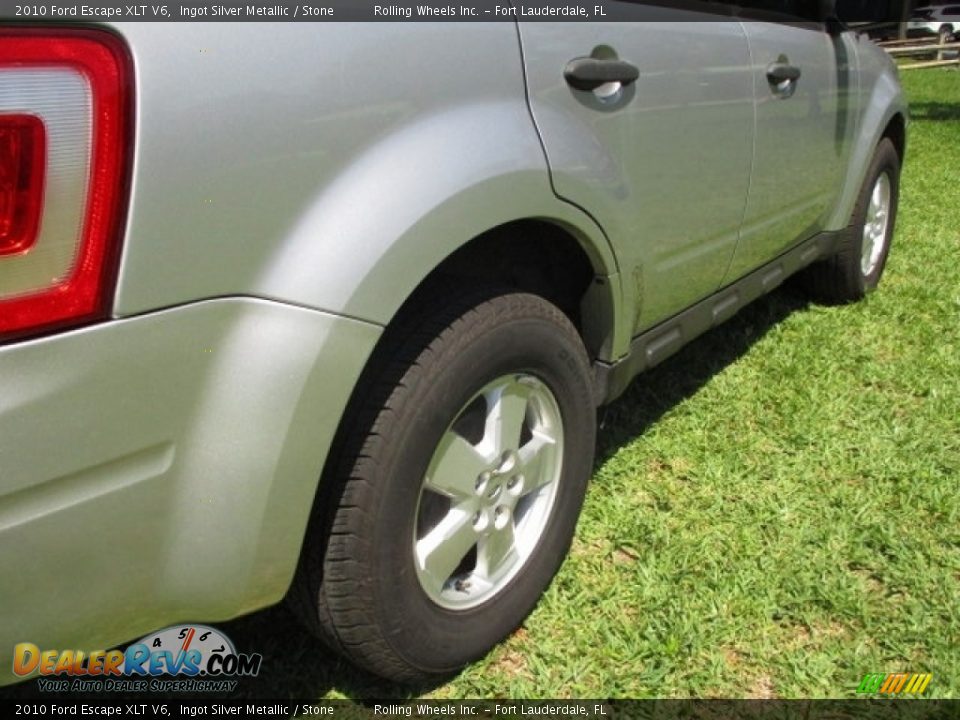 2010 Ford Escape XLT V6 Ingot Silver Metallic / Stone Photo #19