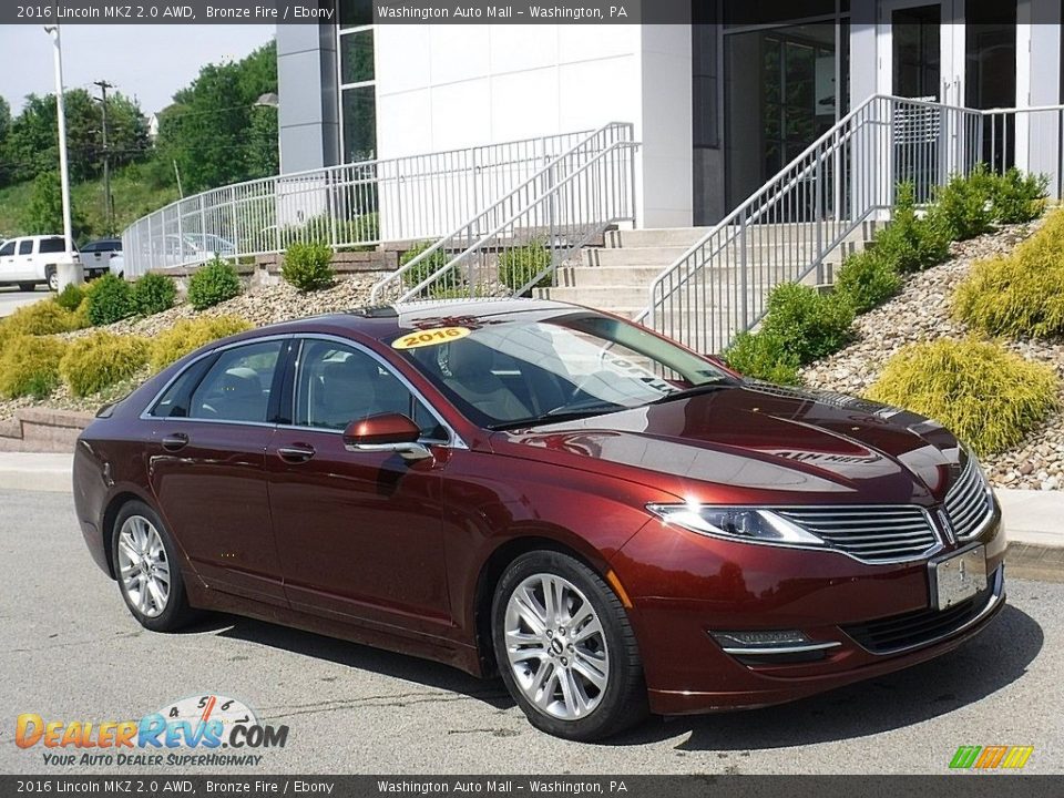 Front 3/4 View of 2016 Lincoln MKZ 2.0 AWD Photo #1