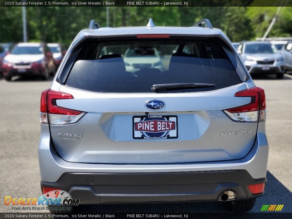 2020 Subaru Forester 2.5i Premium Ice Silver Metallic / Black Photo #7