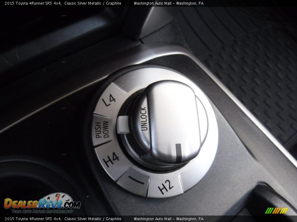 2015 Toyota 4Runner SR5 4x4 Classic Silver Metallic / Graphite Photo #19