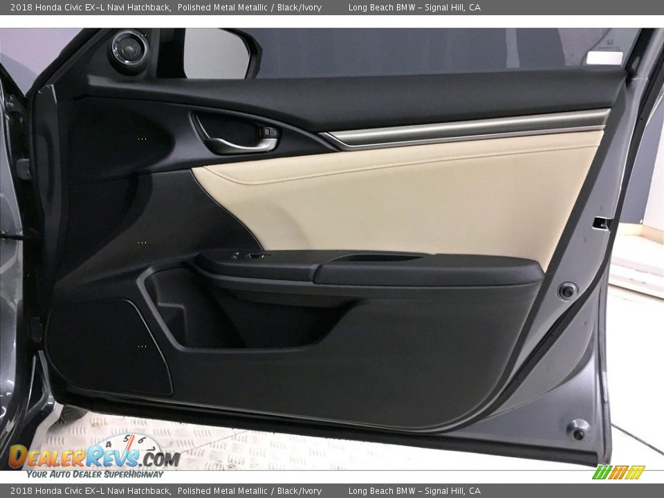Door Panel of 2018 Honda Civic EX-L Navi Hatchback Photo #24
