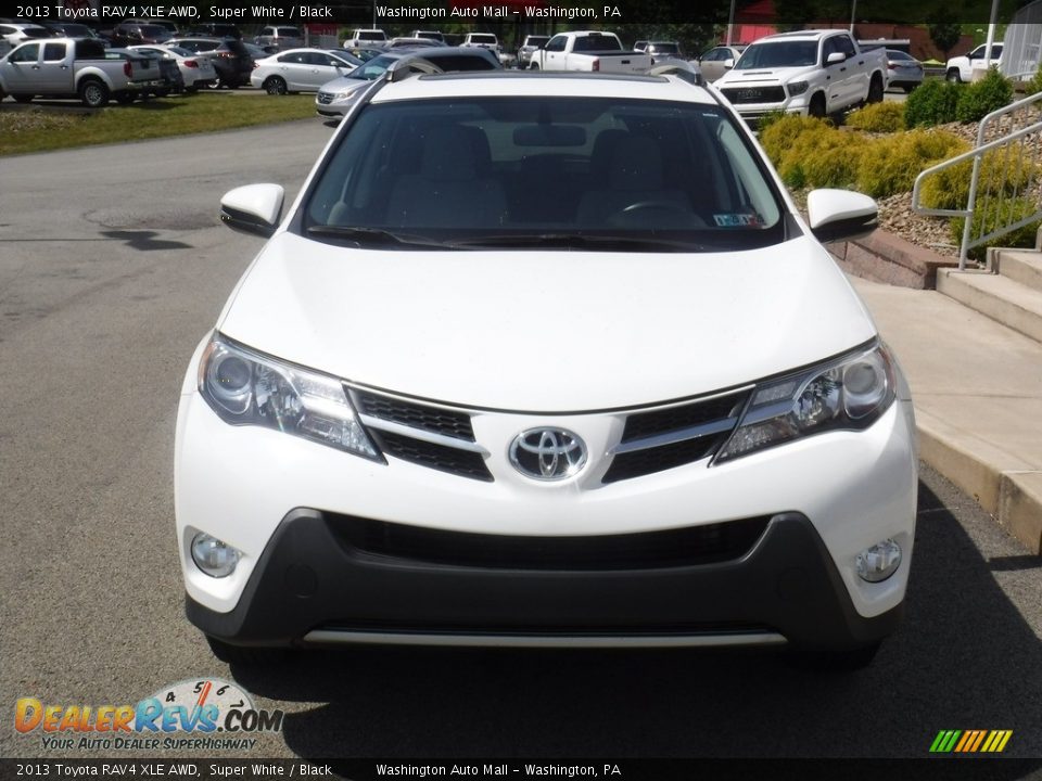 2013 Toyota RAV4 XLE AWD Super White / Black Photo #10