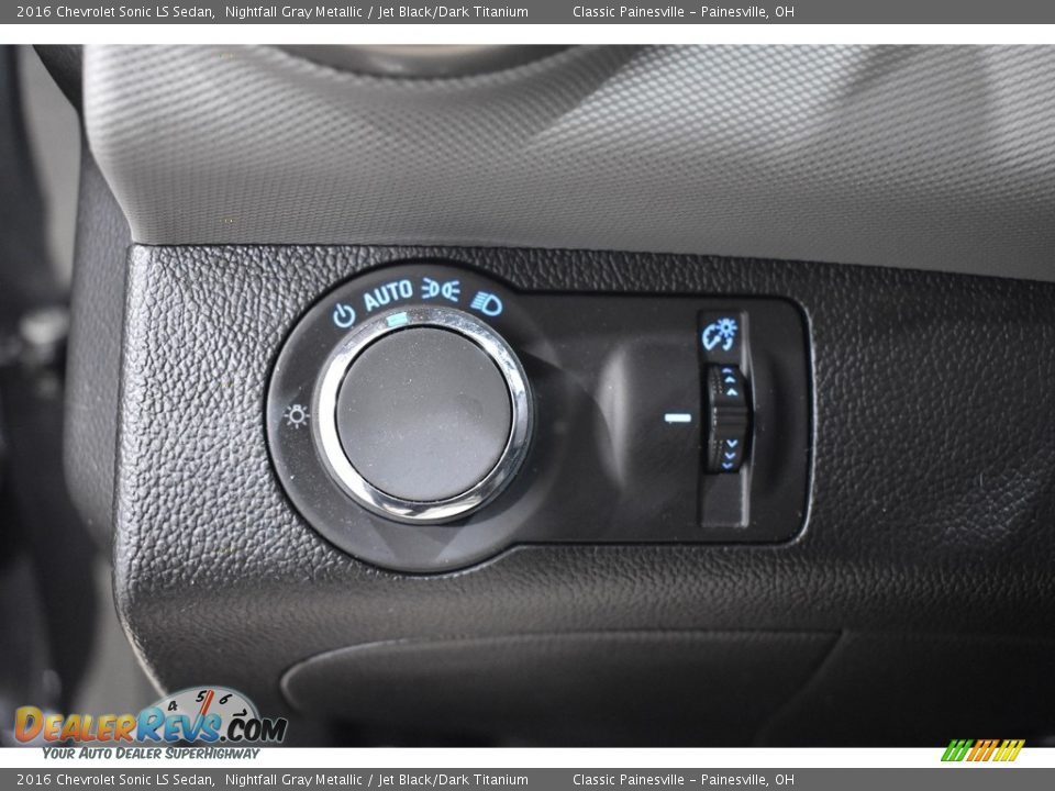 Controls of 2016 Chevrolet Sonic LS Sedan Photo #11