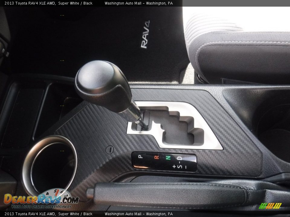 2013 Toyota RAV4 XLE AWD Super White / Black Photo #21