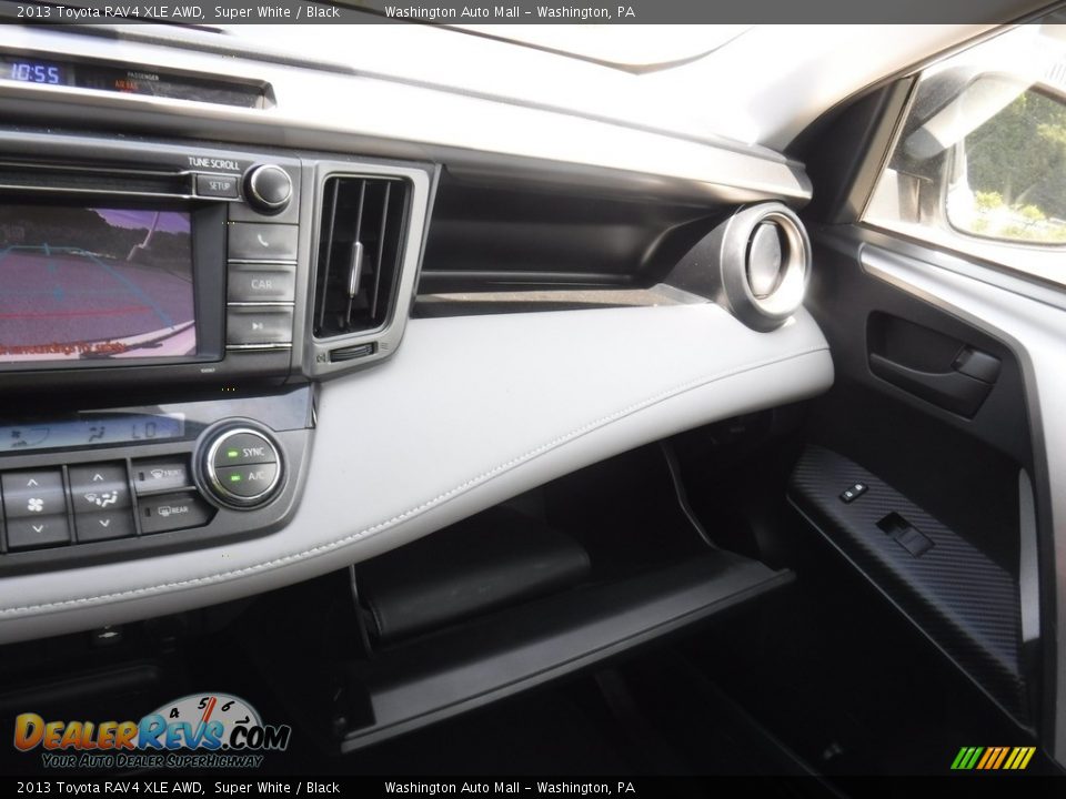 2013 Toyota RAV4 XLE AWD Super White / Black Photo #25