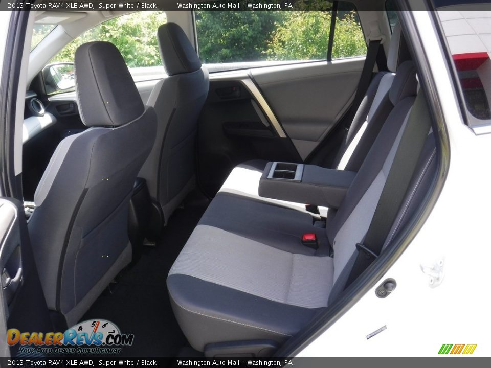 2013 Toyota RAV4 XLE AWD Super White / Black Photo #27