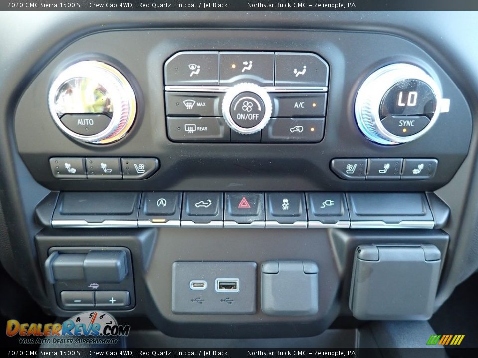 Controls of 2020 GMC Sierra 1500 SLT Crew Cab 4WD Photo #20