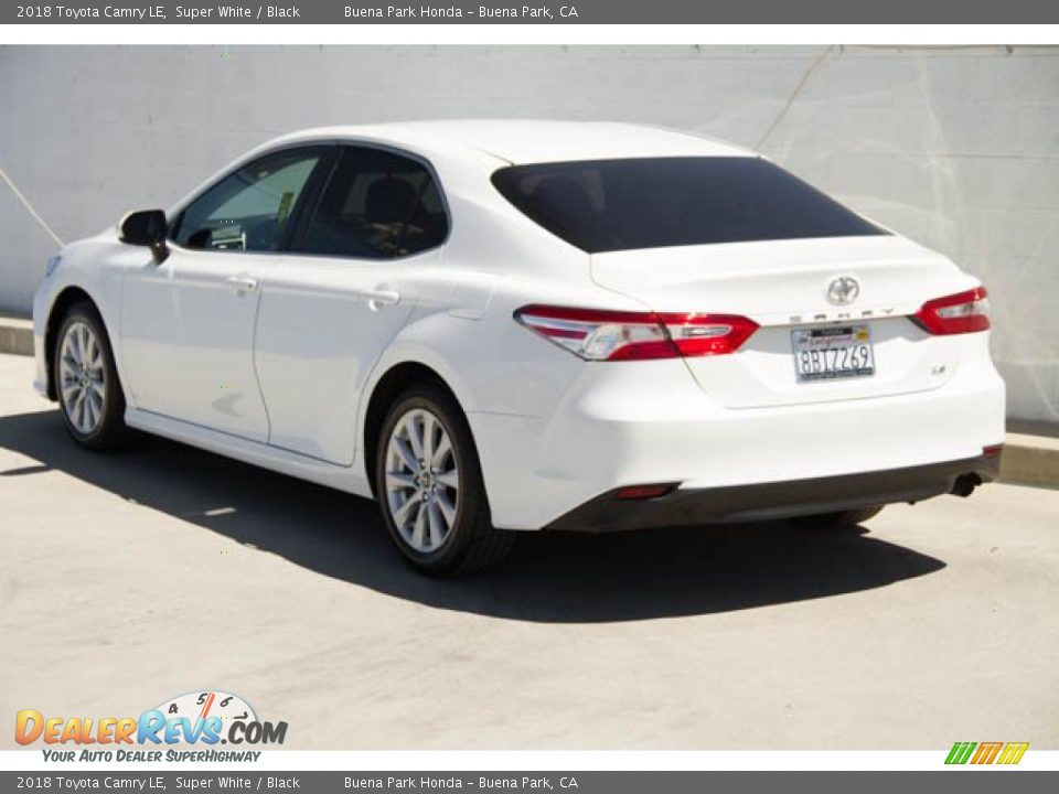2018 Toyota Camry LE Super White / Black Photo #2