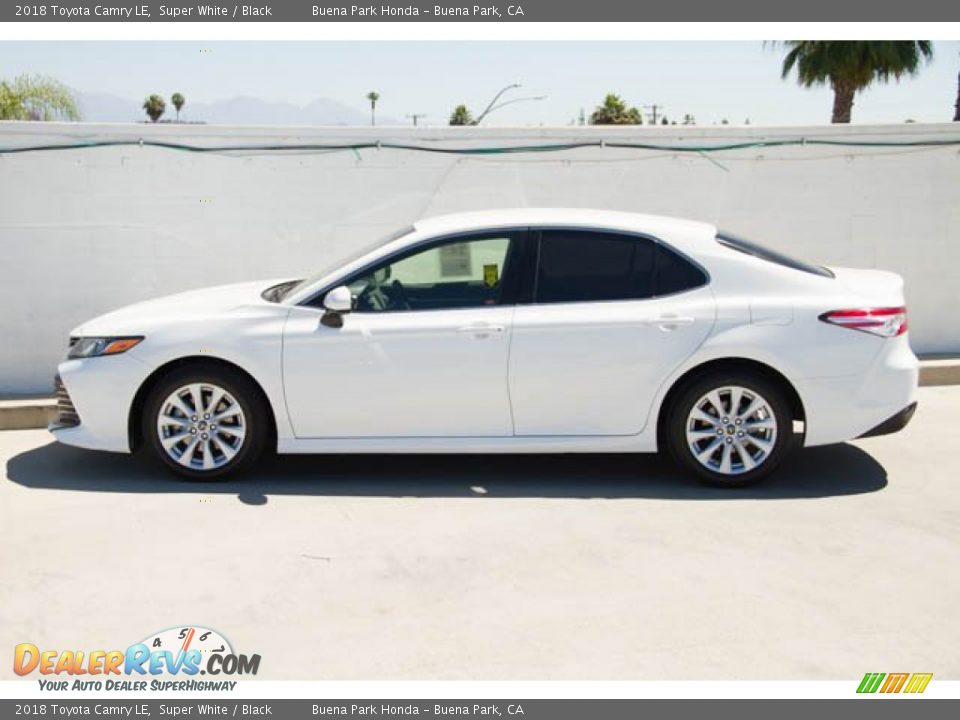 2018 Toyota Camry LE Super White / Black Photo #10