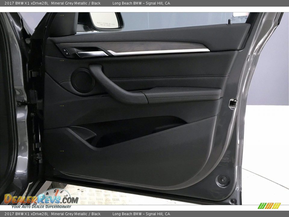 2017 BMW X1 xDrive28i Mineral Grey Metallic / Black Photo #24