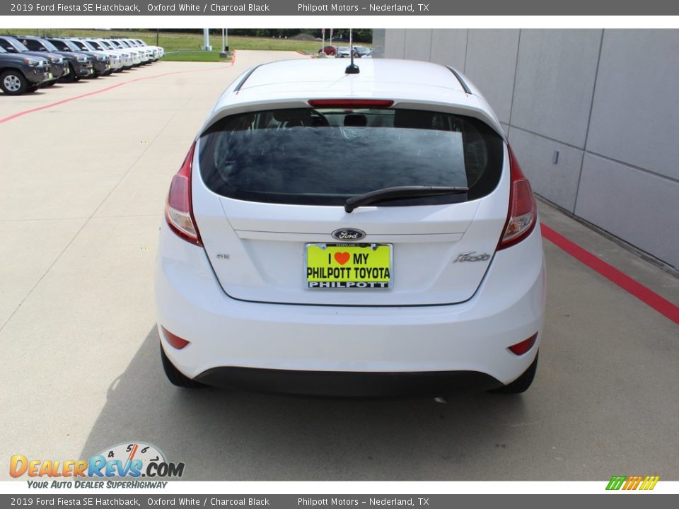 2019 Ford Fiesta SE Hatchback Oxford White / Charcoal Black Photo #7