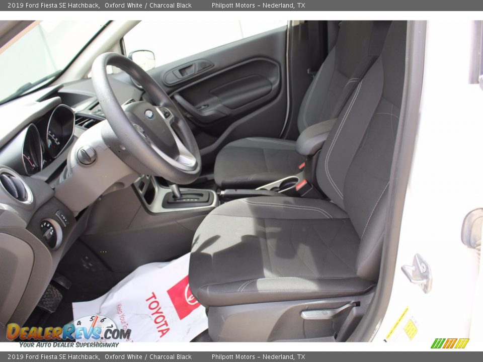 2019 Ford Fiesta SE Hatchback Oxford White / Charcoal Black Photo #10