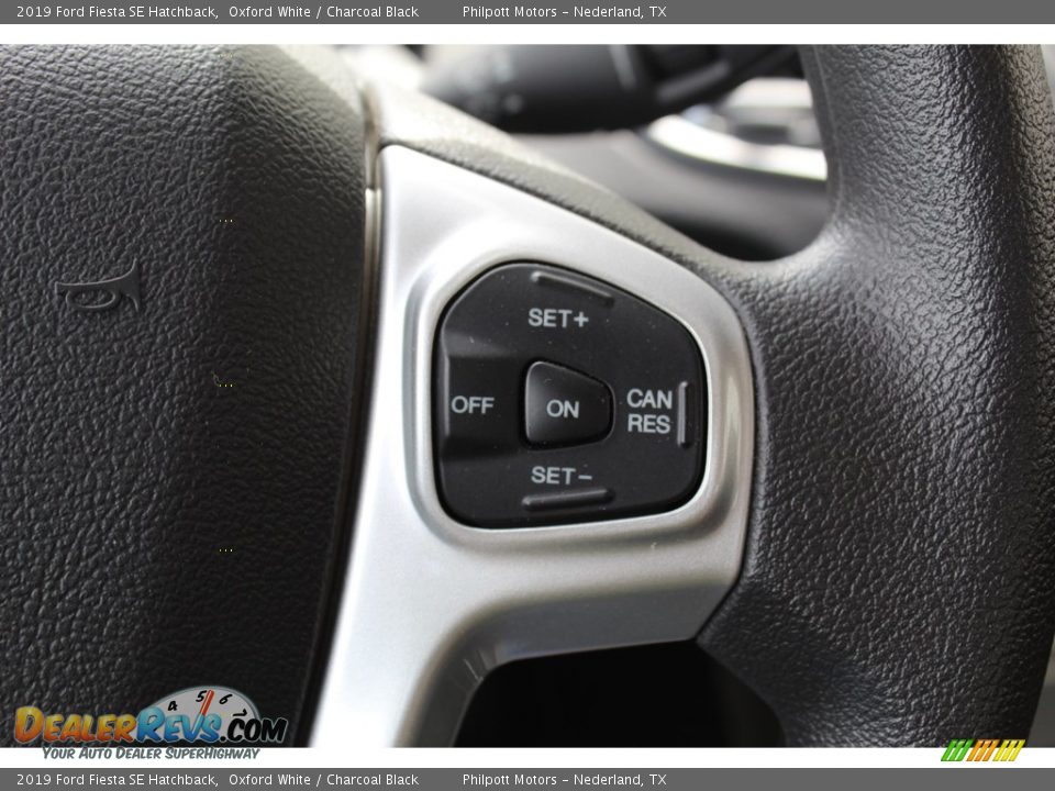 2019 Ford Fiesta SE Hatchback Oxford White / Charcoal Black Photo #12