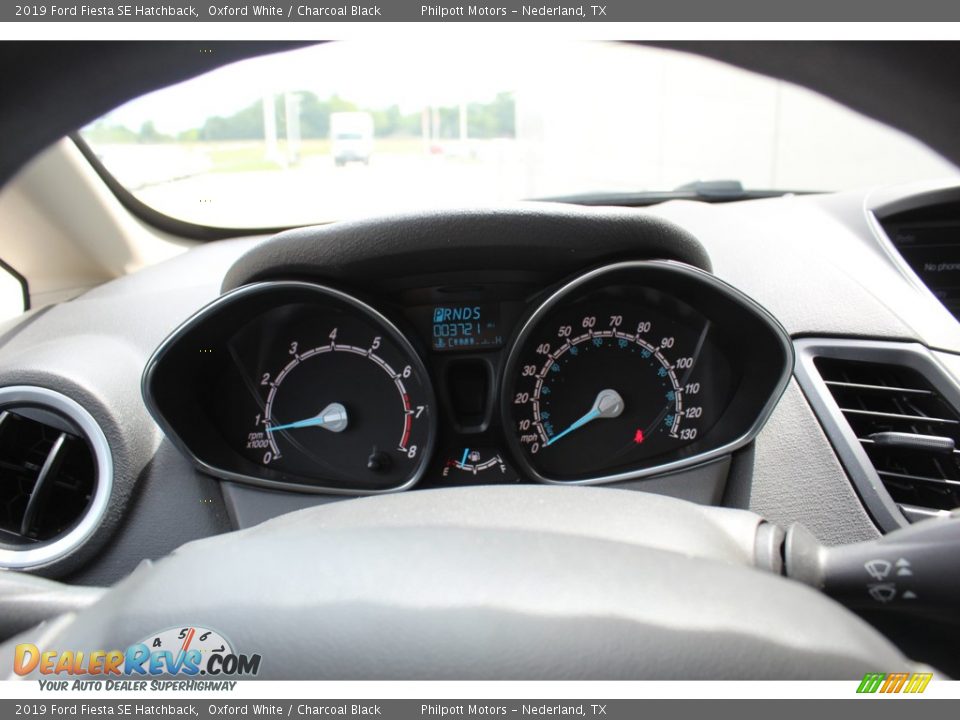 2019 Ford Fiesta SE Hatchback Oxford White / Charcoal Black Photo #13