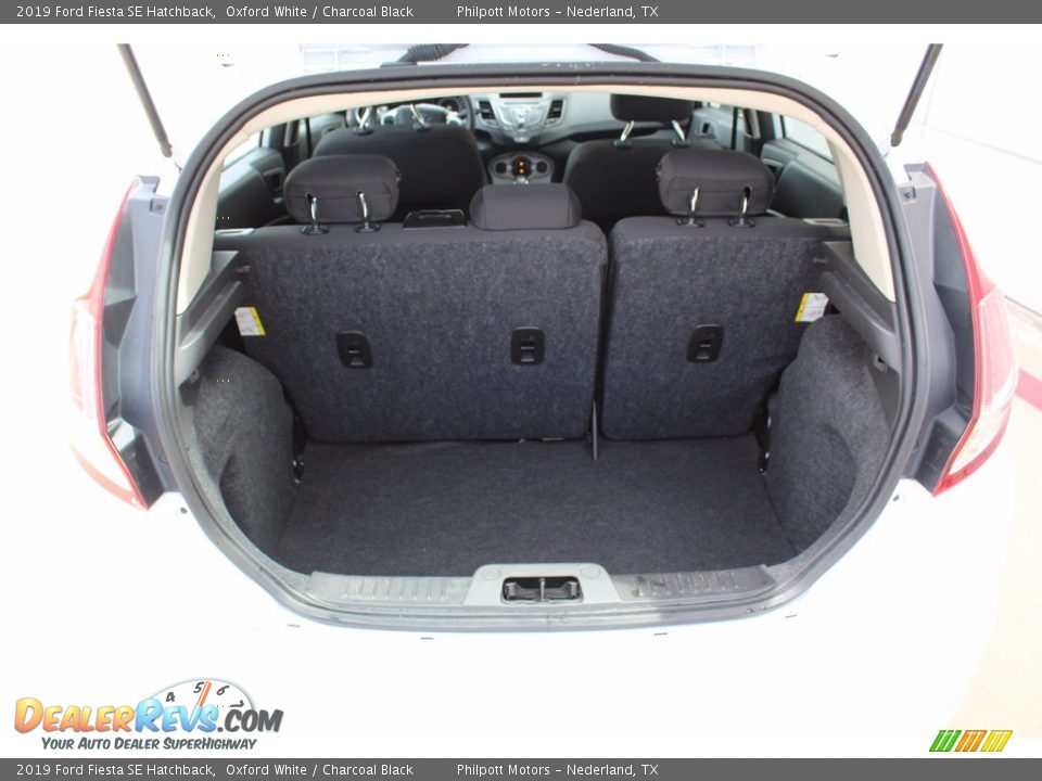 2019 Ford Fiesta SE Hatchback Oxford White / Charcoal Black Photo #23