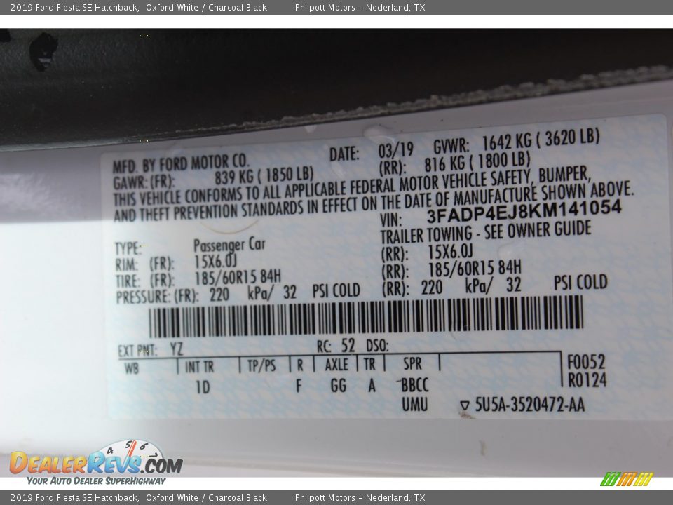 2019 Ford Fiesta SE Hatchback Oxford White / Charcoal Black Photo #28