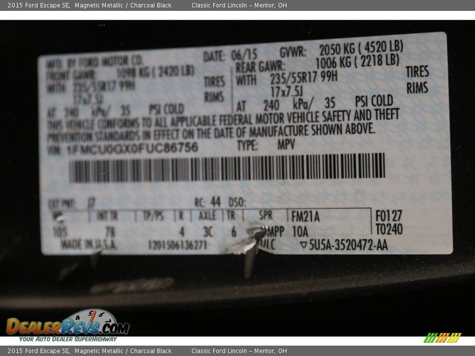 2015 Ford Escape SE Magnetic Metallic / Charcoal Black Photo #18