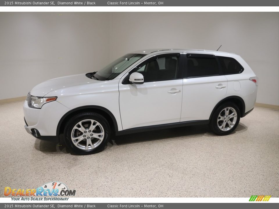 Diamond White 2015 Mitsubishi Outlander SE Photo #3