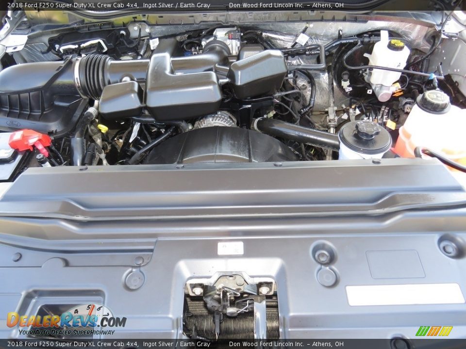 2018 Ford F250 Super Duty XL Crew Cab 4x4 Ingot Silver / Earth Gray Photo #6