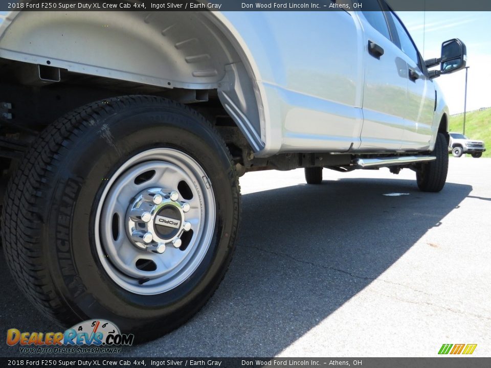 2018 Ford F250 Super Duty XL Crew Cab 4x4 Ingot Silver / Earth Gray Photo #13