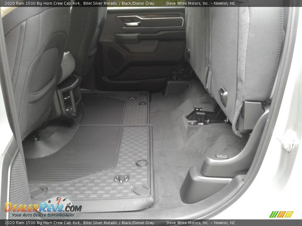 2020 Ram 1500 Big Horn Crew Cab 4x4 Billet Silver Metallic / Black/Diesel Gray Photo #15