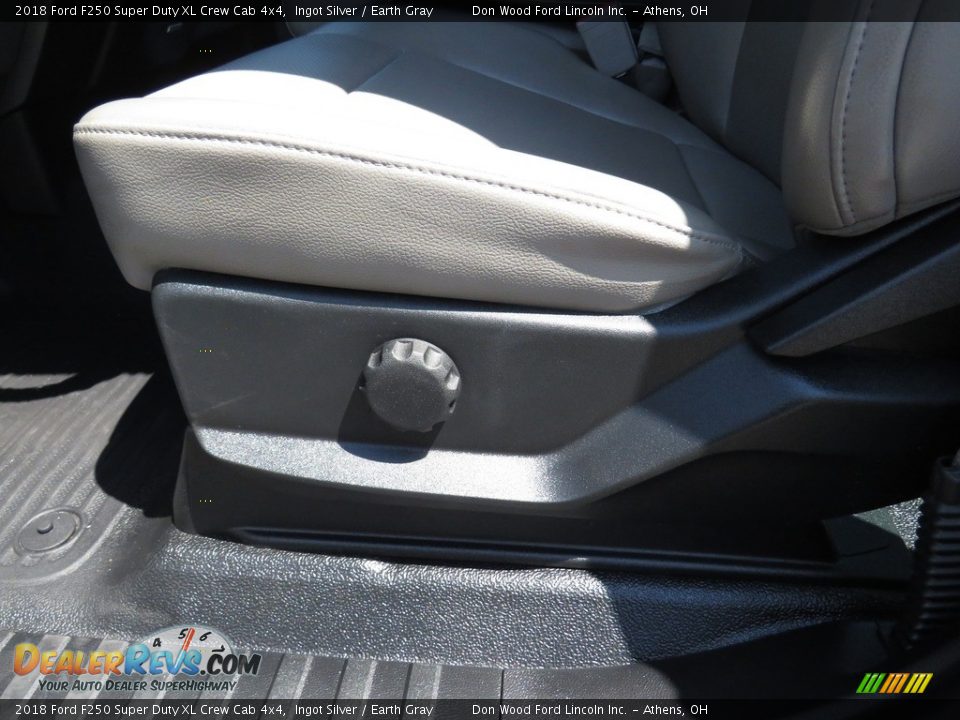 2018 Ford F250 Super Duty XL Crew Cab 4x4 Ingot Silver / Earth Gray Photo #15