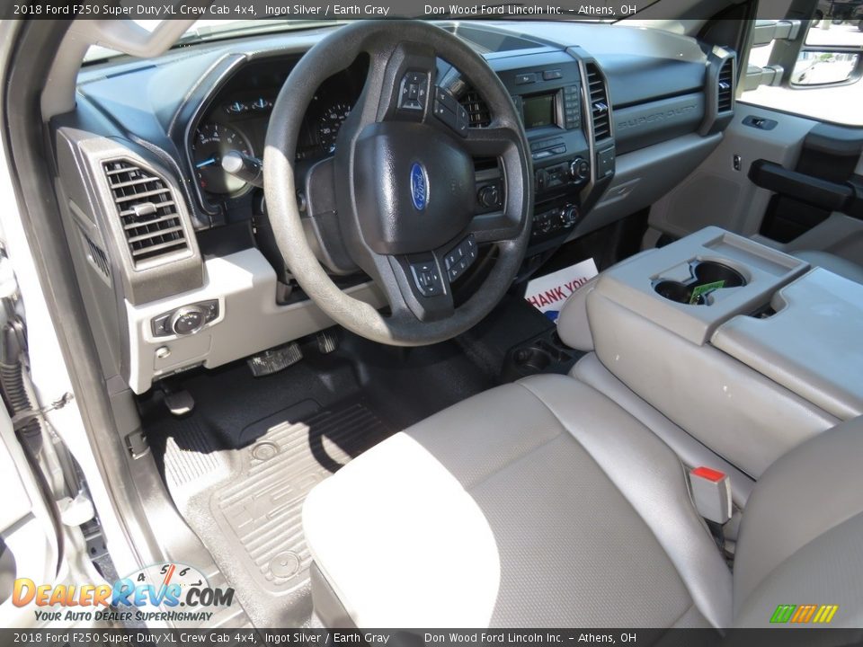 2018 Ford F250 Super Duty XL Crew Cab 4x4 Ingot Silver / Earth Gray Photo #16