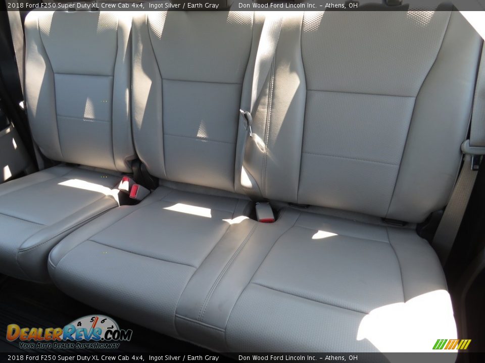 2018 Ford F250 Super Duty XL Crew Cab 4x4 Ingot Silver / Earth Gray Photo #17