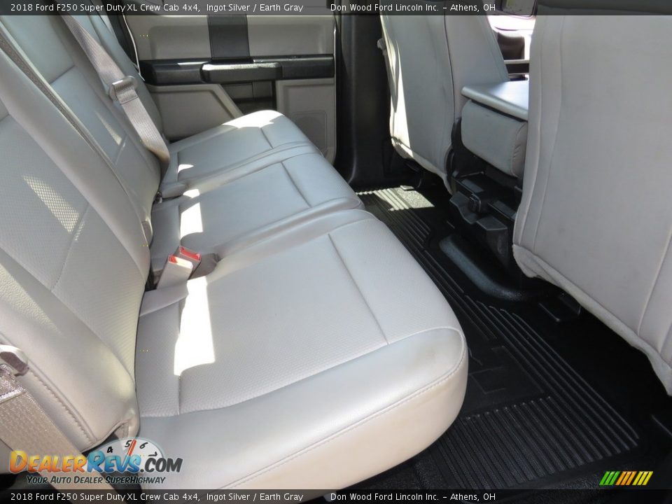 2018 Ford F250 Super Duty XL Crew Cab 4x4 Ingot Silver / Earth Gray Photo #21