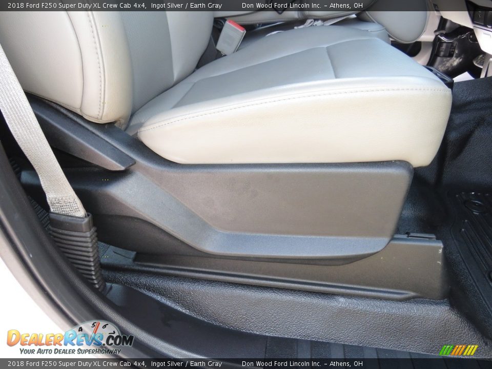 2018 Ford F250 Super Duty XL Crew Cab 4x4 Ingot Silver / Earth Gray Photo #23