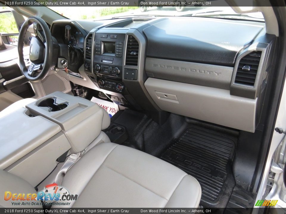 2018 Ford F250 Super Duty XL Crew Cab 4x4 Ingot Silver / Earth Gray Photo #24