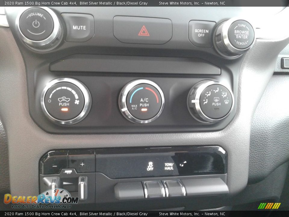 2020 Ram 1500 Big Horn Crew Cab 4x4 Billet Silver Metallic / Black/Diesel Gray Photo #25