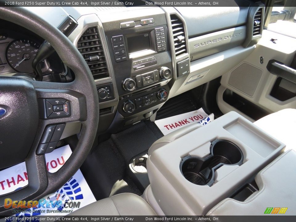 2018 Ford F250 Super Duty XL Crew Cab 4x4 Ingot Silver / Earth Gray Photo #26