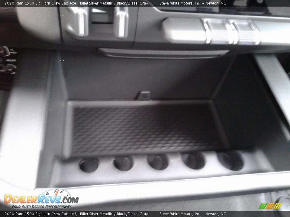 2020 Ram 1500 Big Horn Crew Cab 4x4 Billet Silver Metallic / Black/Diesel Gray Photo #27