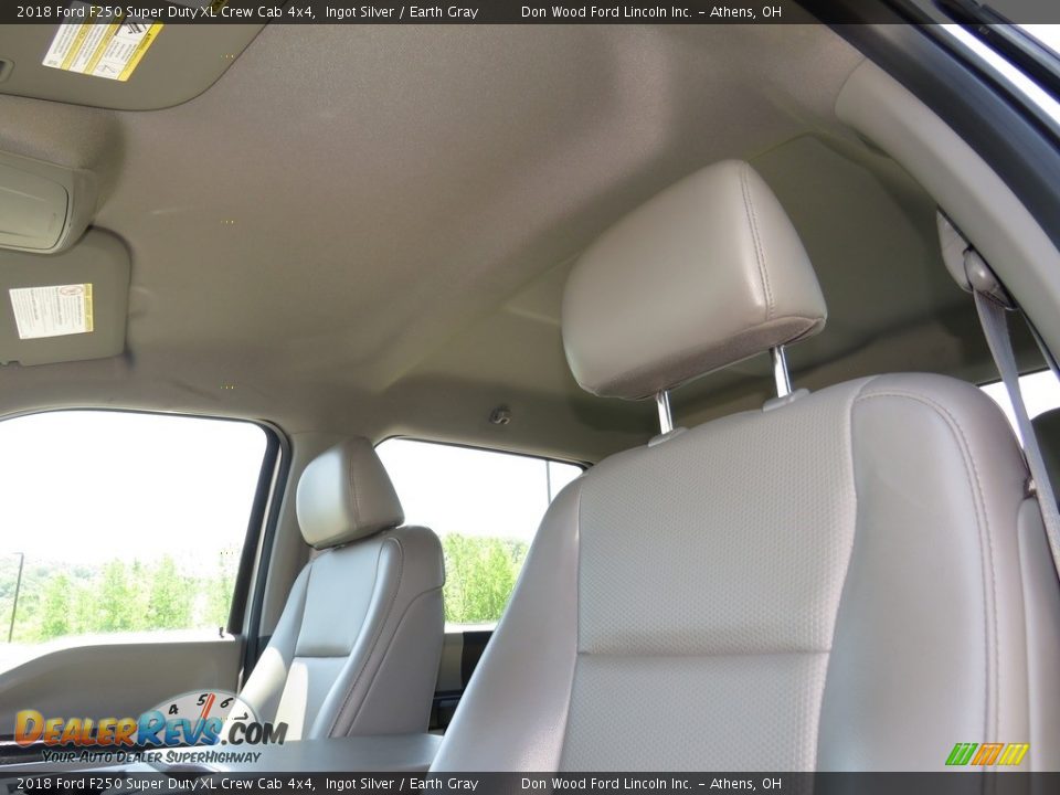 2018 Ford F250 Super Duty XL Crew Cab 4x4 Ingot Silver / Earth Gray Photo #28