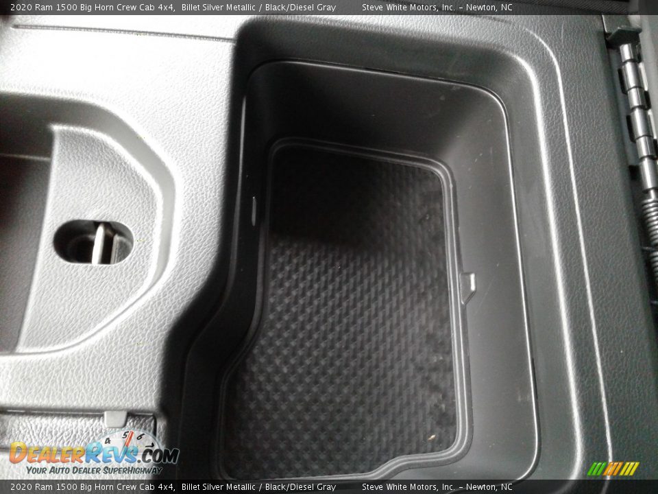 2020 Ram 1500 Big Horn Crew Cab 4x4 Billet Silver Metallic / Black/Diesel Gray Photo #28