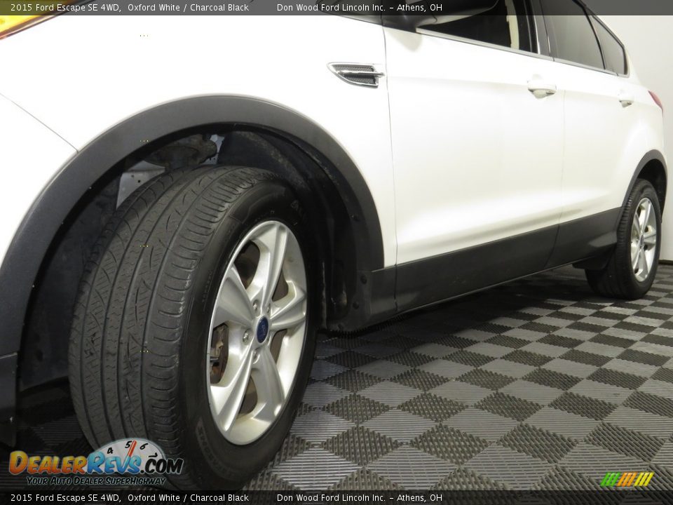 2015 Ford Escape SE 4WD Oxford White / Charcoal Black Photo #8