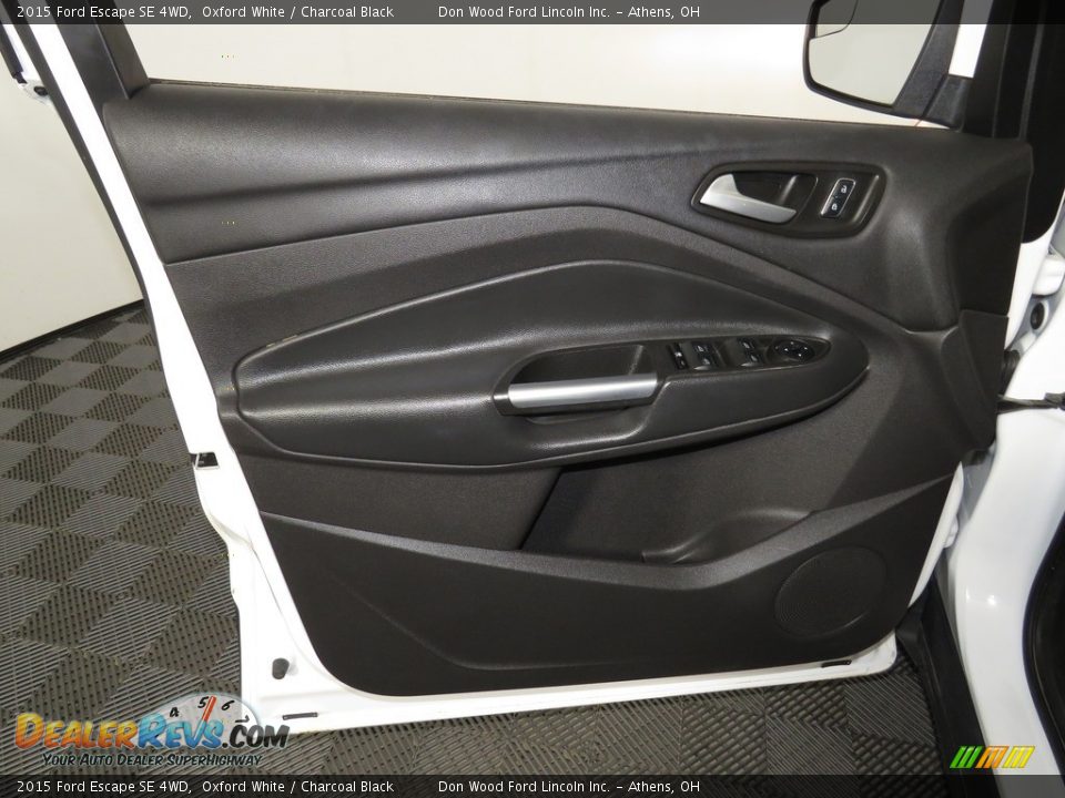 2015 Ford Escape SE 4WD Oxford White / Charcoal Black Photo #17