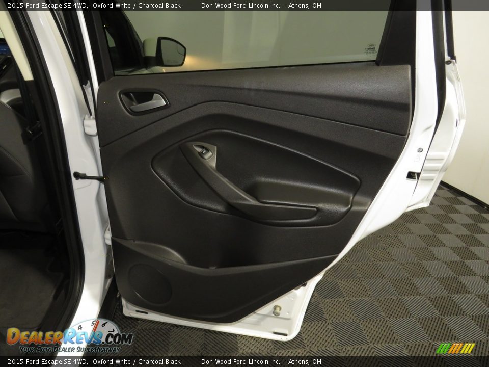 2015 Ford Escape SE 4WD Oxford White / Charcoal Black Photo #23
