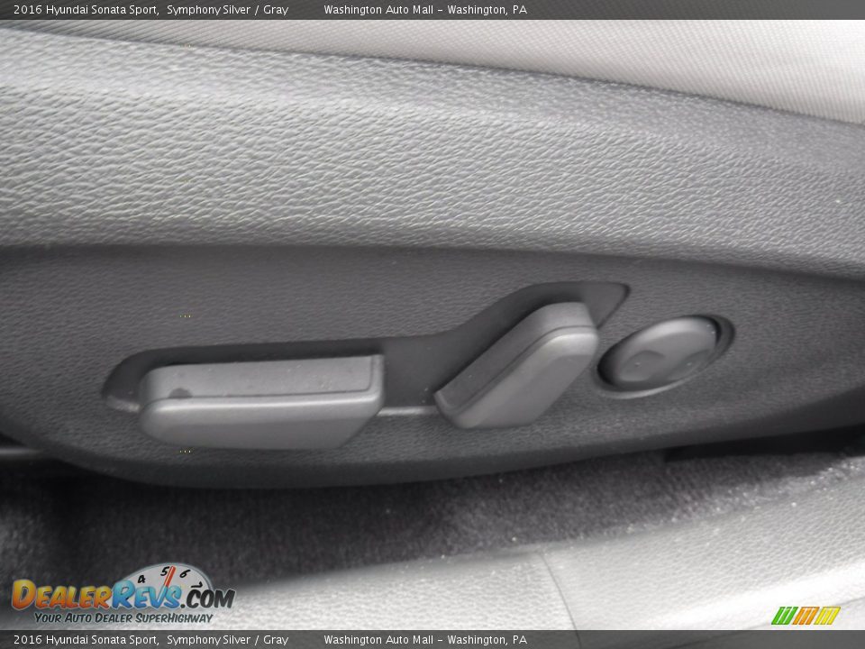 2016 Hyundai Sonata Sport Symphony Silver / Gray Photo #13