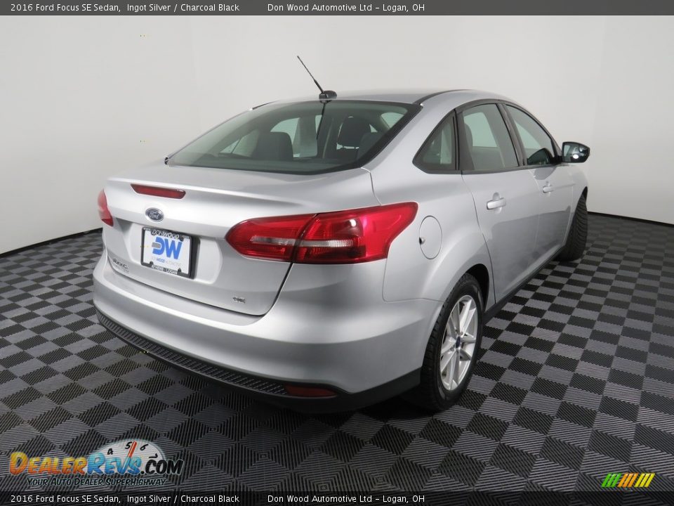 2016 Ford Focus SE Sedan Ingot Silver / Charcoal Black Photo #15
