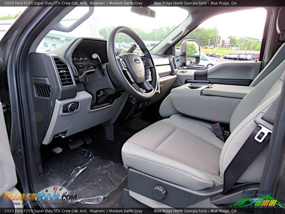 2020 Ford F250 Super Duty STX Crew Cab 4x4 Magnetic / Medium Earth Gray Photo #30