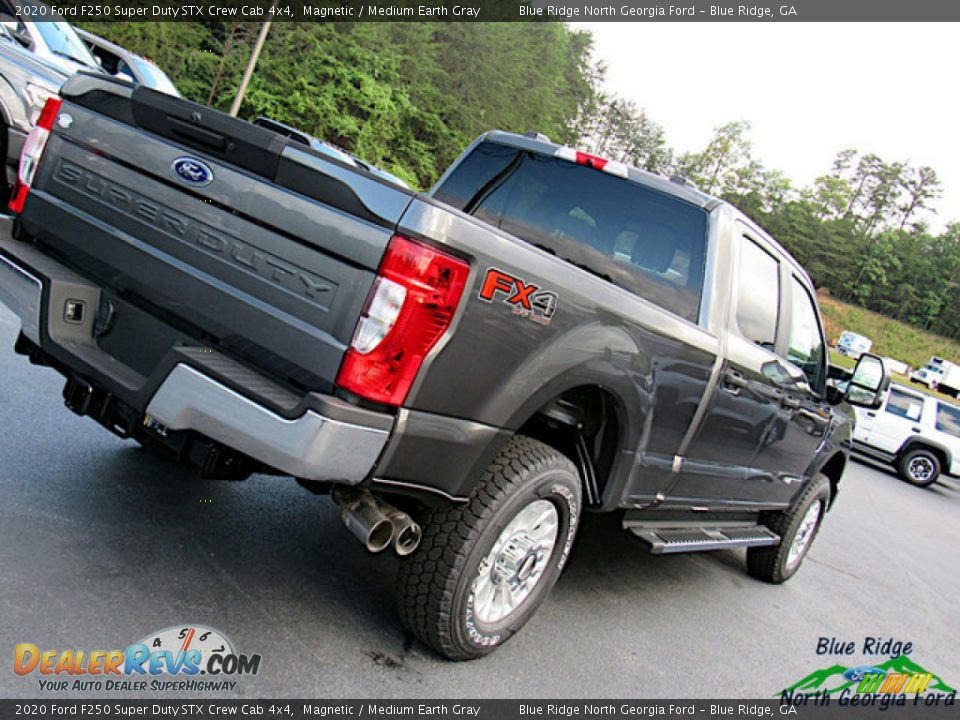 2020 Ford F250 Super Duty STX Crew Cab 4x4 Magnetic / Medium Earth Gray Photo #34