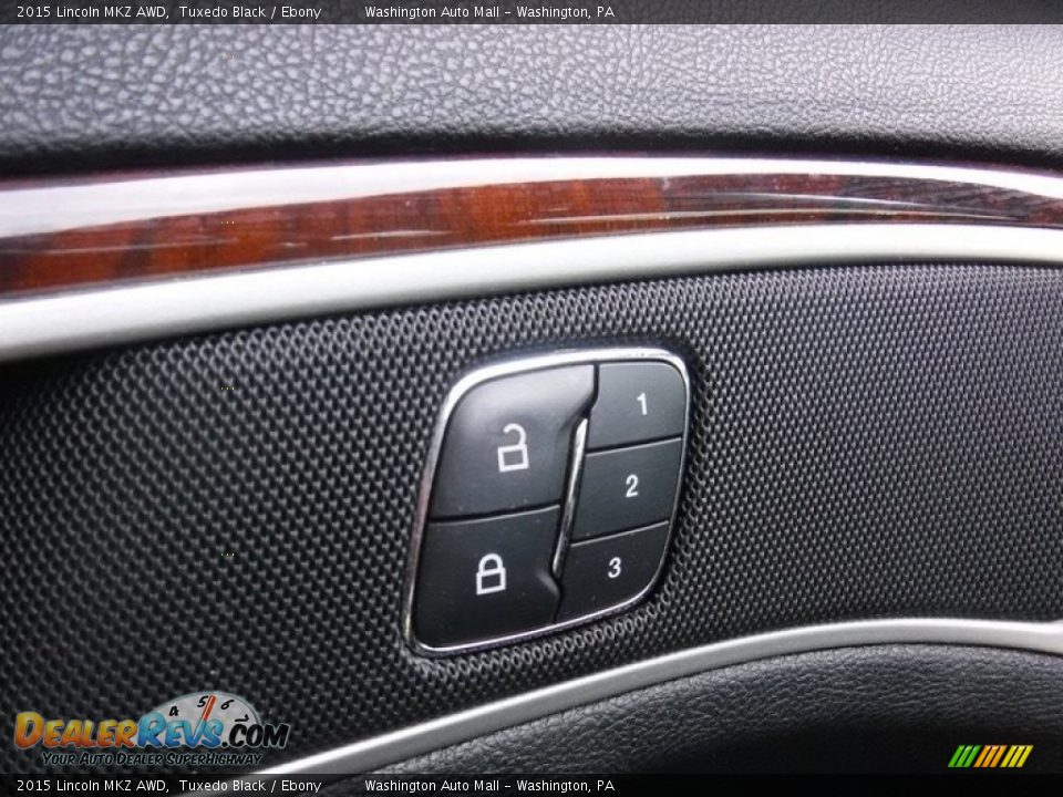 Door Panel of 2015 Lincoln MKZ AWD Photo #14