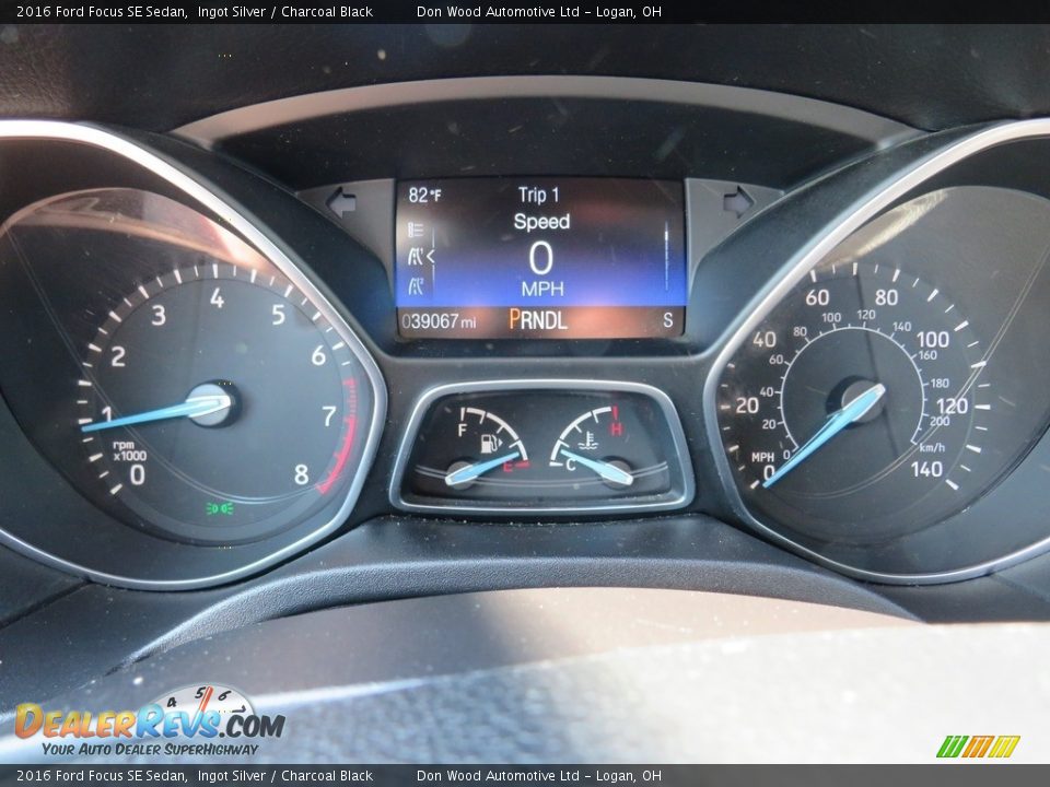 2016 Ford Focus SE Sedan Ingot Silver / Charcoal Black Photo #21