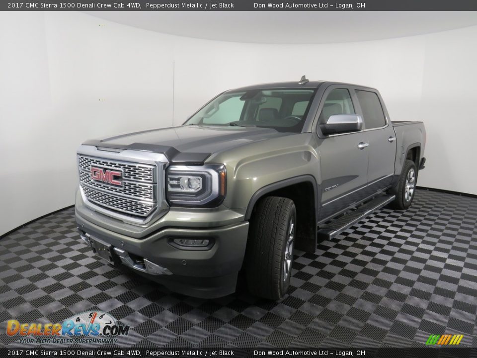 2017 GMC Sierra 1500 Denali Crew Cab 4WD Pepperdust Metallic / Jet Black Photo #10