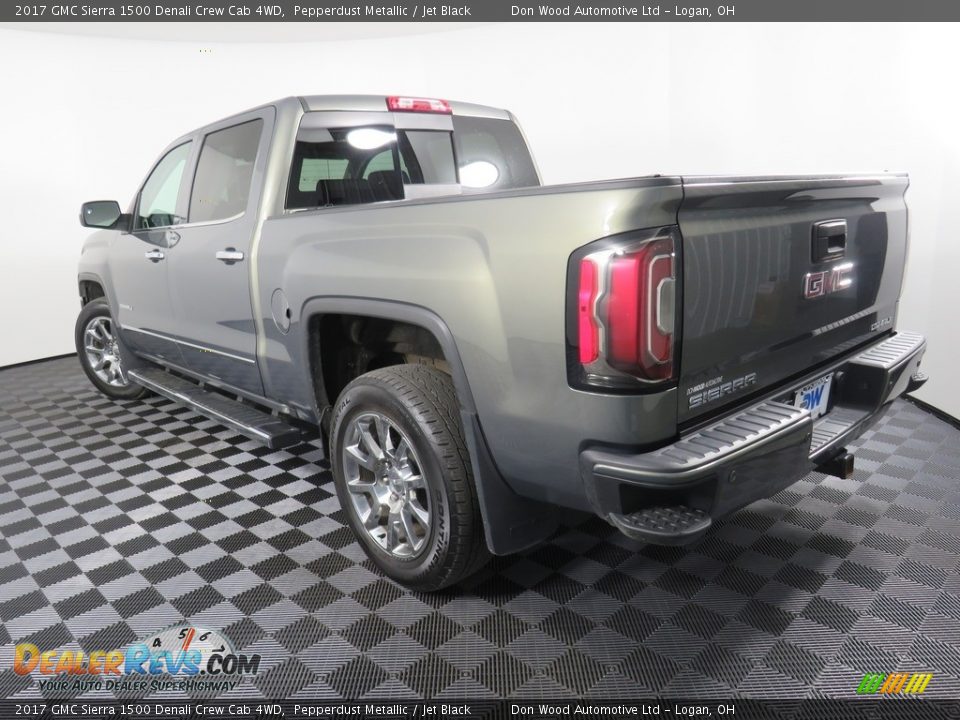 2017 GMC Sierra 1500 Denali Crew Cab 4WD Pepperdust Metallic / Jet Black Photo #13